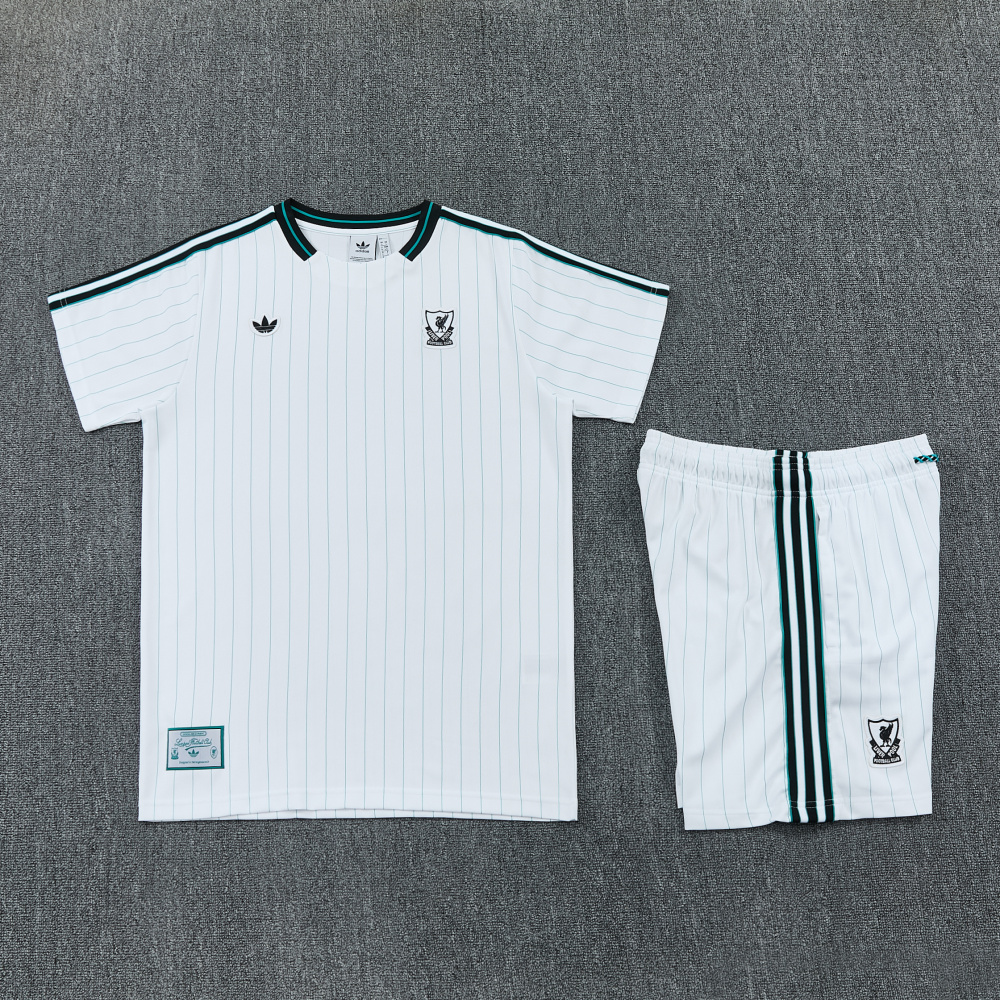 2026/27 Liverpool Short sleeve Training suit