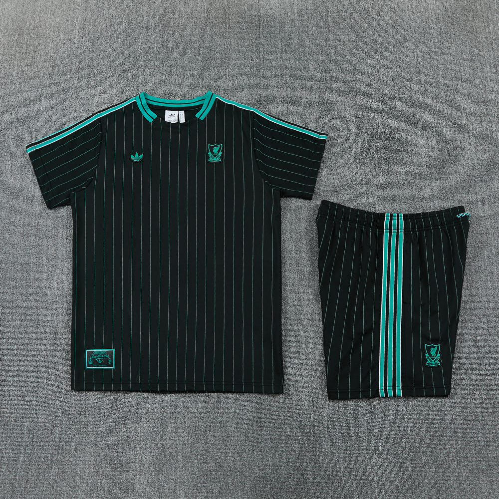 2026/27 Liverpool Short sleeve Training suit