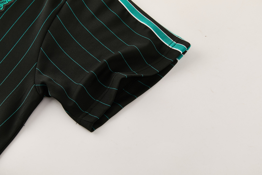2026/27 Liverpool Short sleeve Training suit