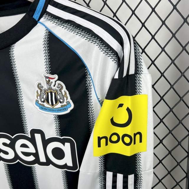 2025/26 Newcastle United Home Jersey Long Sleeve