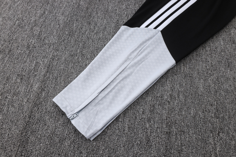 2026/27 Real Madrid Kids Long sleeves Training Set