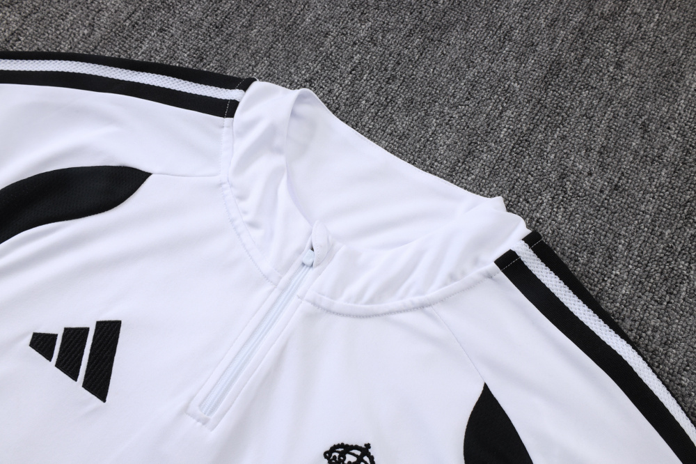 2026/27 Real Madrid Kids Long sleeves Training Set