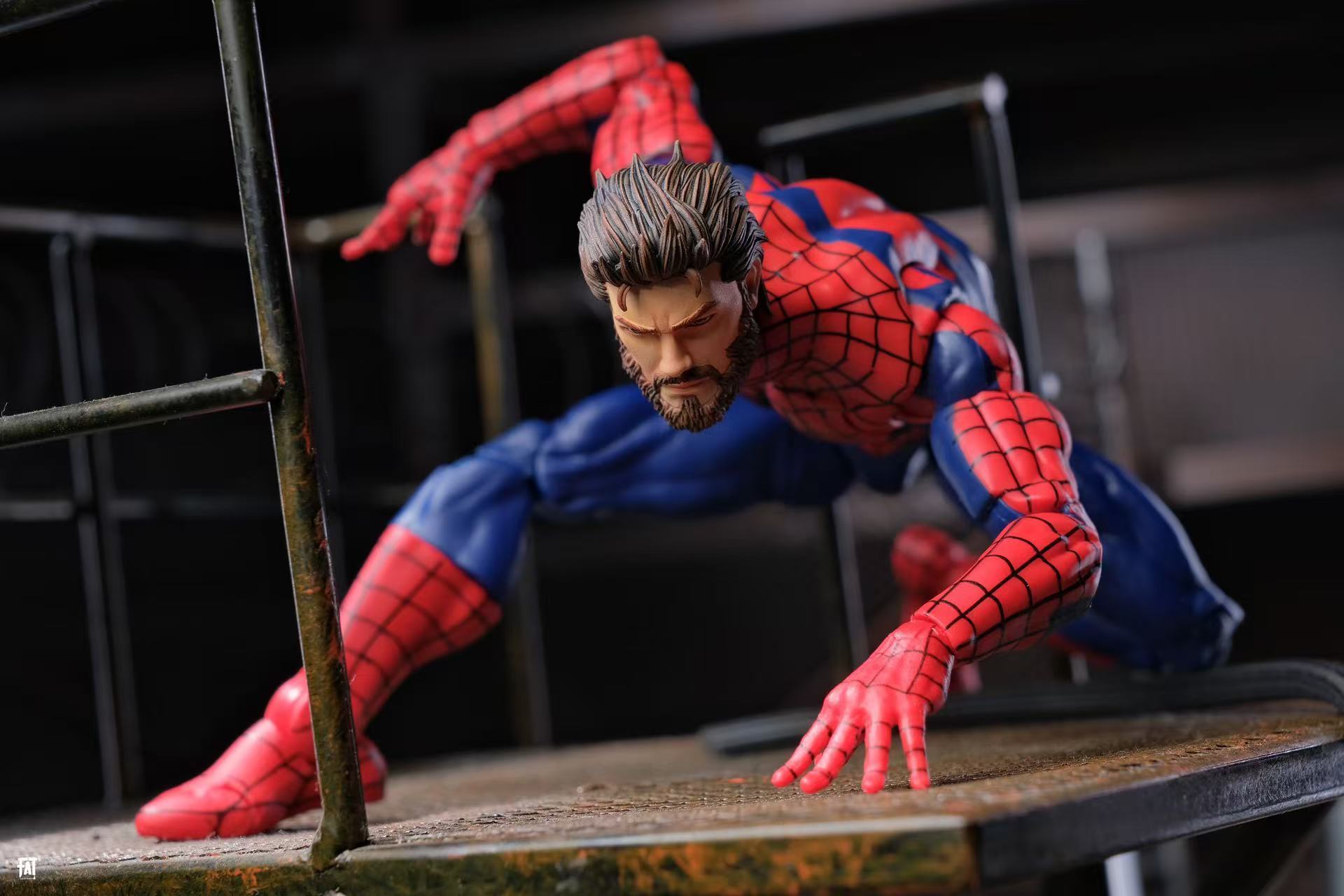 Ultimate Spider-Man v3  Peter Parker v2 painted headsculpt ct51