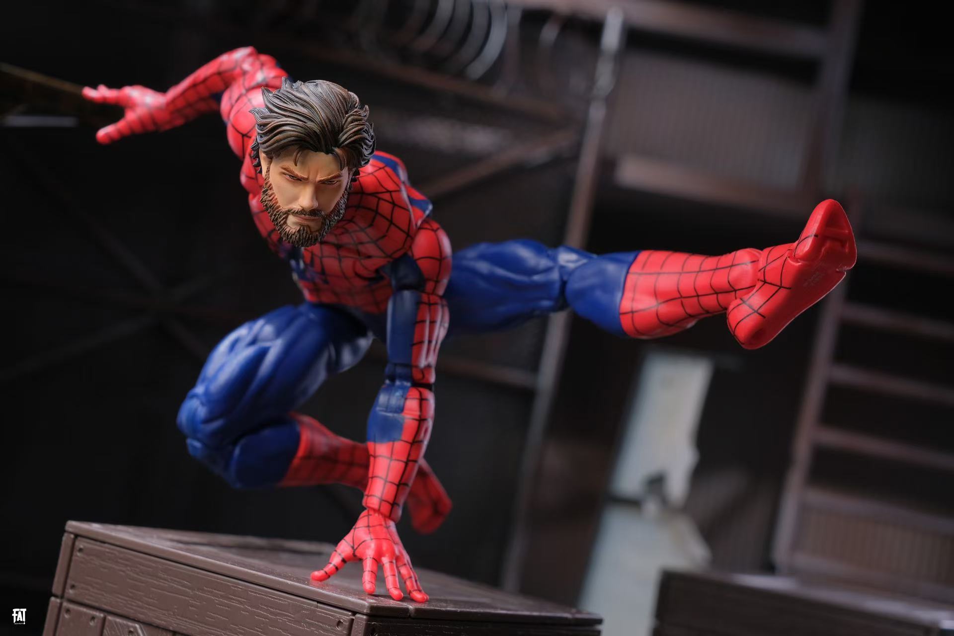 Ultimate Spider-Man v3  Peter Parker v1 painted headsculpt ct50