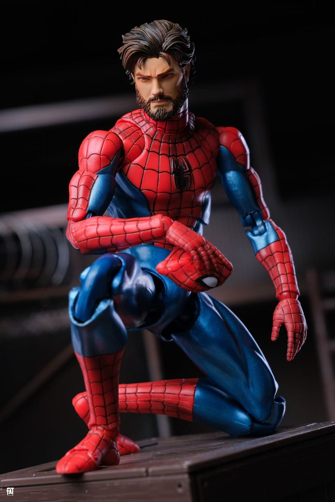 Ultimate Spider-Man v3  Peter Parker v1 painted headsculpt ct50