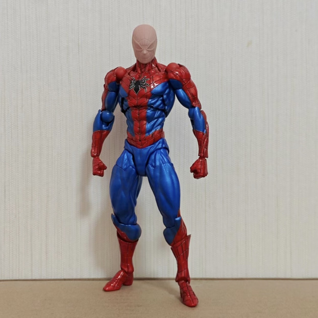 Marvel Ultimate Spider-Man unpainted headsculpt bm23696