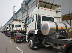 LNG Vehicle fuel tank