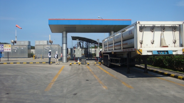 CNG tube skids