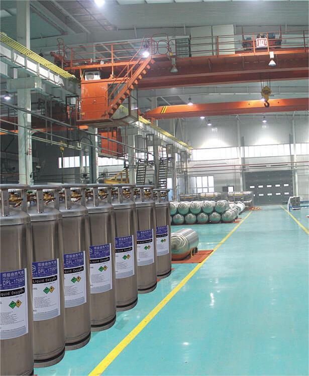 LNG Vehicle fuel tank