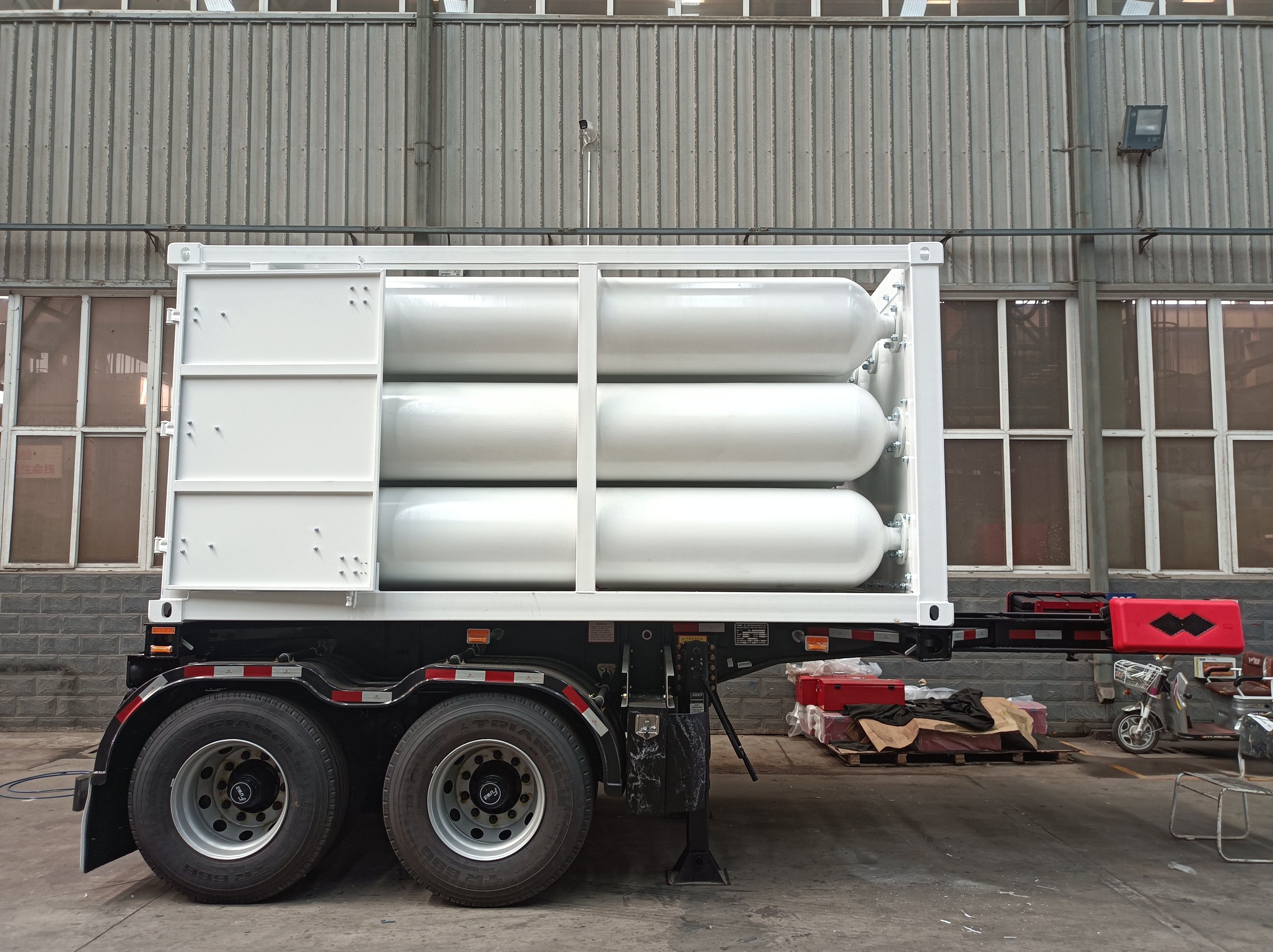 CNG tube skids
