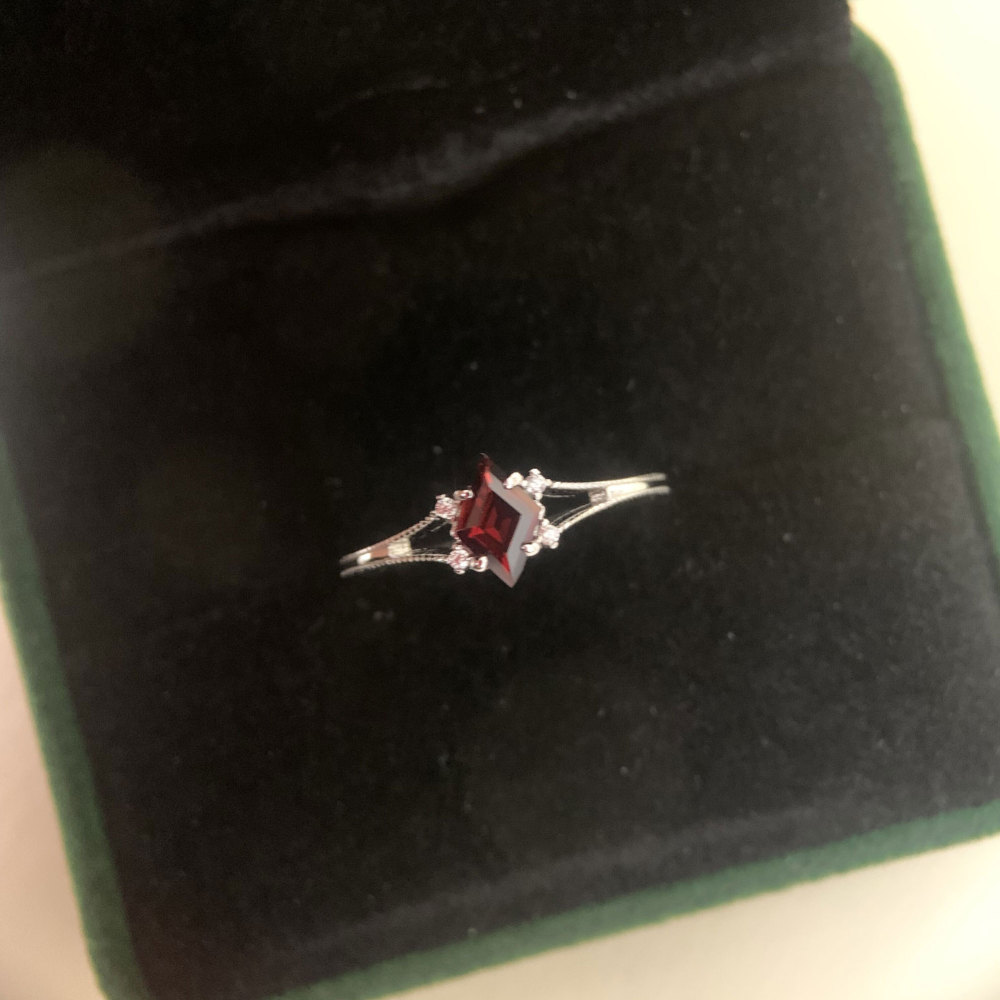 Natural Garnet Ring Sterling Silver Dainty Promise Rings Red January Birthstone Rings Art Deco Engagement Ring for Women