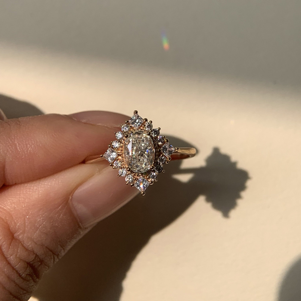 Cubic Zirconia Engagement Ring 10k 14k 18k Solid Gold Vintage Oval Promise Rings for Women CZ Halo Wedding Anniversary Jewelry