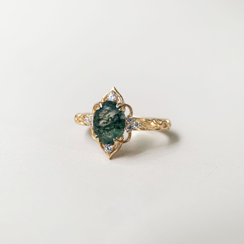 Natural Moss Agate Engagement Ring Vintage Gold Oval Garnet Promise Rings Unique Filigree January Birthstone Wedding Anniversary Jewelry gift for Women