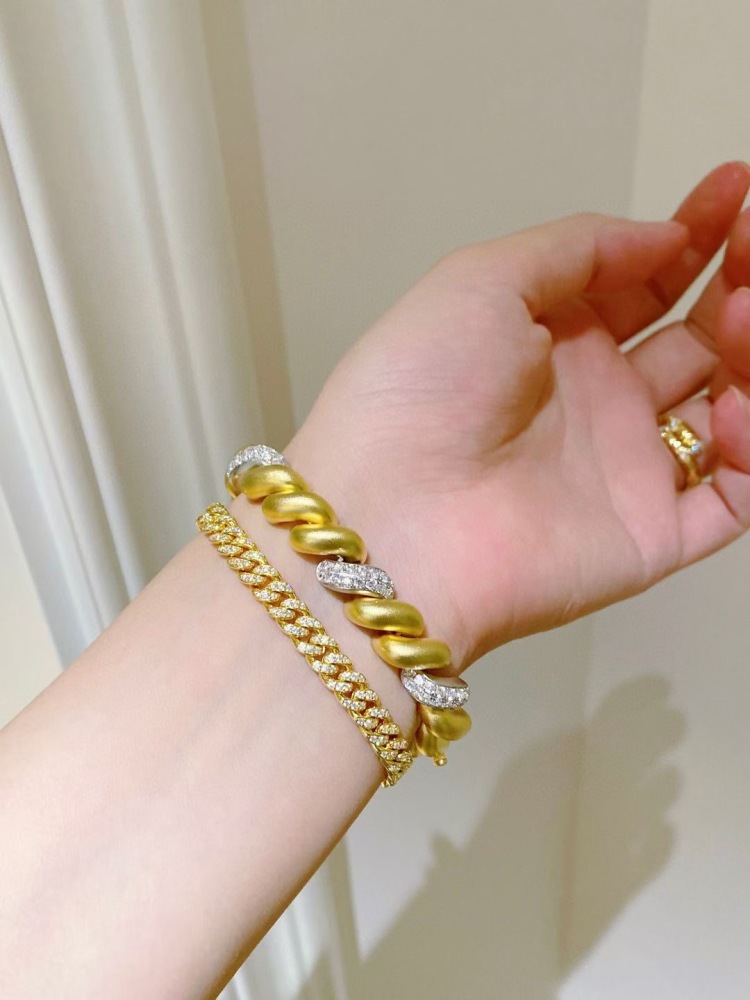Cuban Link Bracelet for Women Hip-hop 18K Gold Plated Sterling Silver Iced Out Rhinestones Filled Chain Ankle Bracelets 6cm