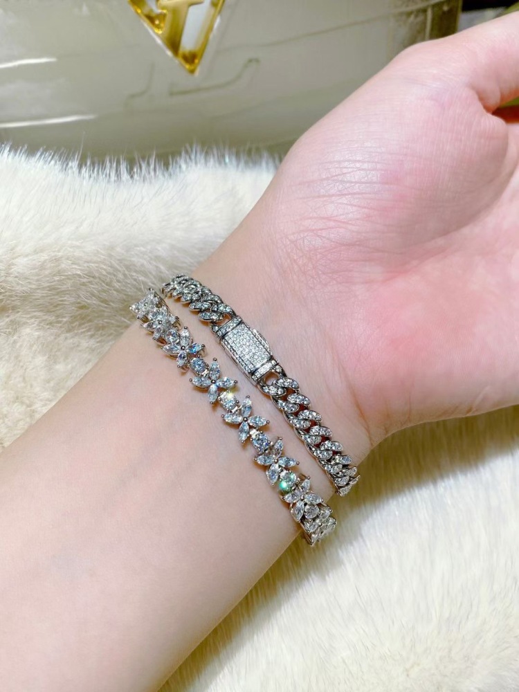 Cuban Link Bracelet for Women Hip-hop 18K Gold Plated Sterling Silver Iced Out Rhinestones Filled Chain Ankle Bracelets 6cm