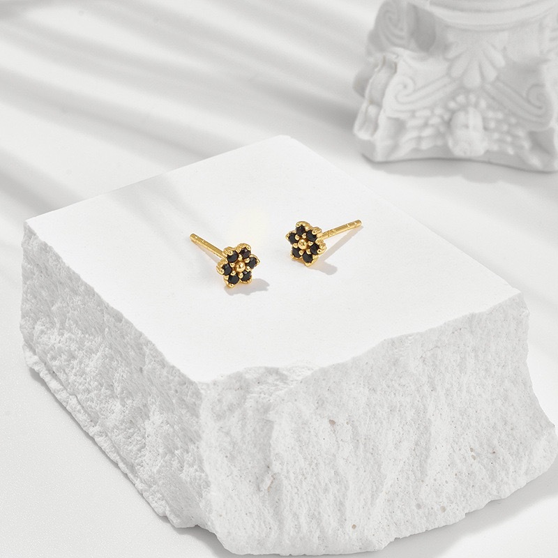 Dainty Black Onyx Stud Earrings Gold Plated Sterling Silver Flower Gemstone Necklace for Women Bridal Jewelry Set Tiny Studs