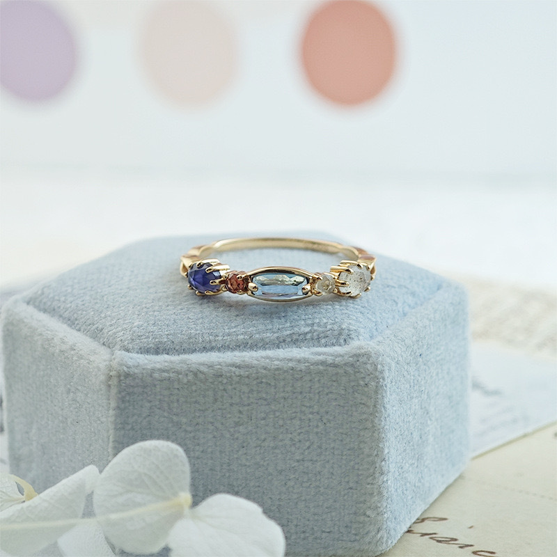 Gold Iolite Ring Dainty Blue Labradorite Ring Unique Nature Gemstone Jewelry Vintage 5 Stones Garnet London Blue Topaz White Crystal Wedding Statement Anniversary Gift for her