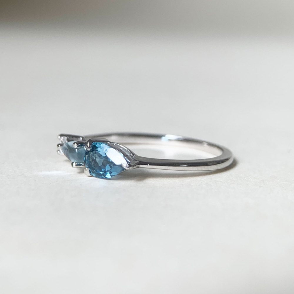 Dainty London Blue Topaz Wedding Band 925 Sterling Silver Sky Blue Topaz Rings Natural November Birthstone Gemstone Ring Trendy Jewelry Gift for her