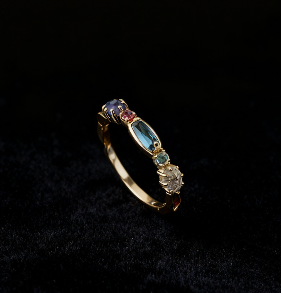 Gold Iolite Ring Dainty Blue Labradorite Ring Unique Nature Gemstone Jewelry Vintage 5 Stones Garnet London Blue Topaz White Crystal Wedding Statement Anniversary Gift for her