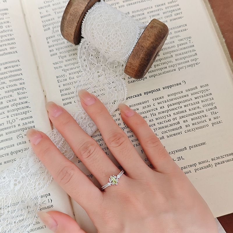Vintage Peridot Promise Ring 925 Sterling Silver Marquise Green Olivine August Birthstone Rings Dainty Three Stone Wedding Anniversary Ring