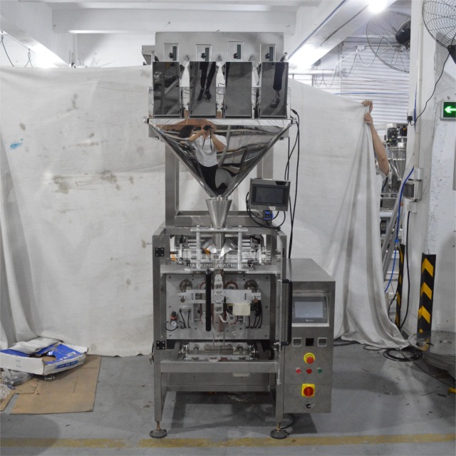 Automatic granule packing machine