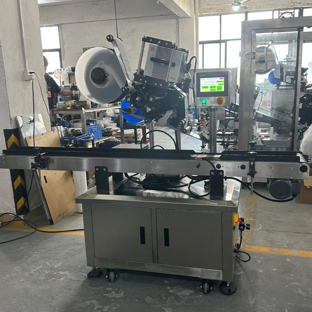 Top Plane Labeling Machine Flat Surface Label Sticker Pasting Machine Label Applicator Machine Fruit Box Disposable Plastic Box