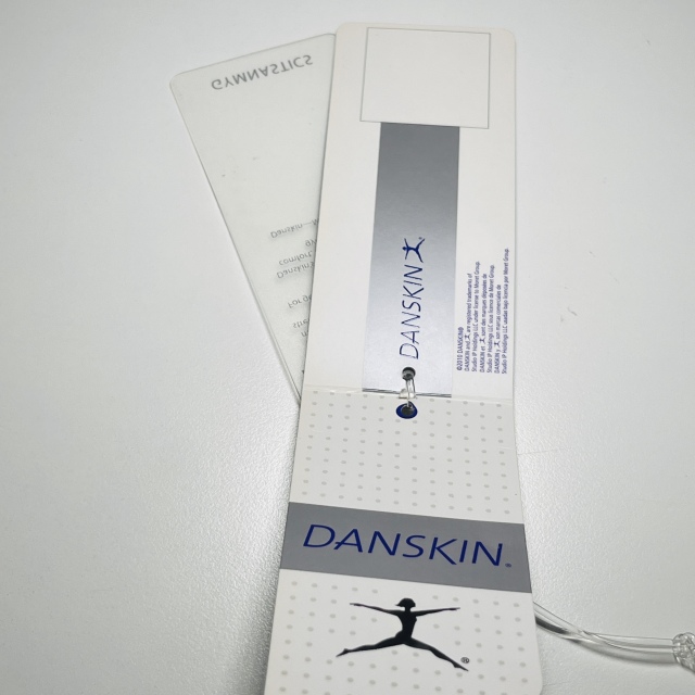 Exquisite Paper Hang Tag Used on Garment