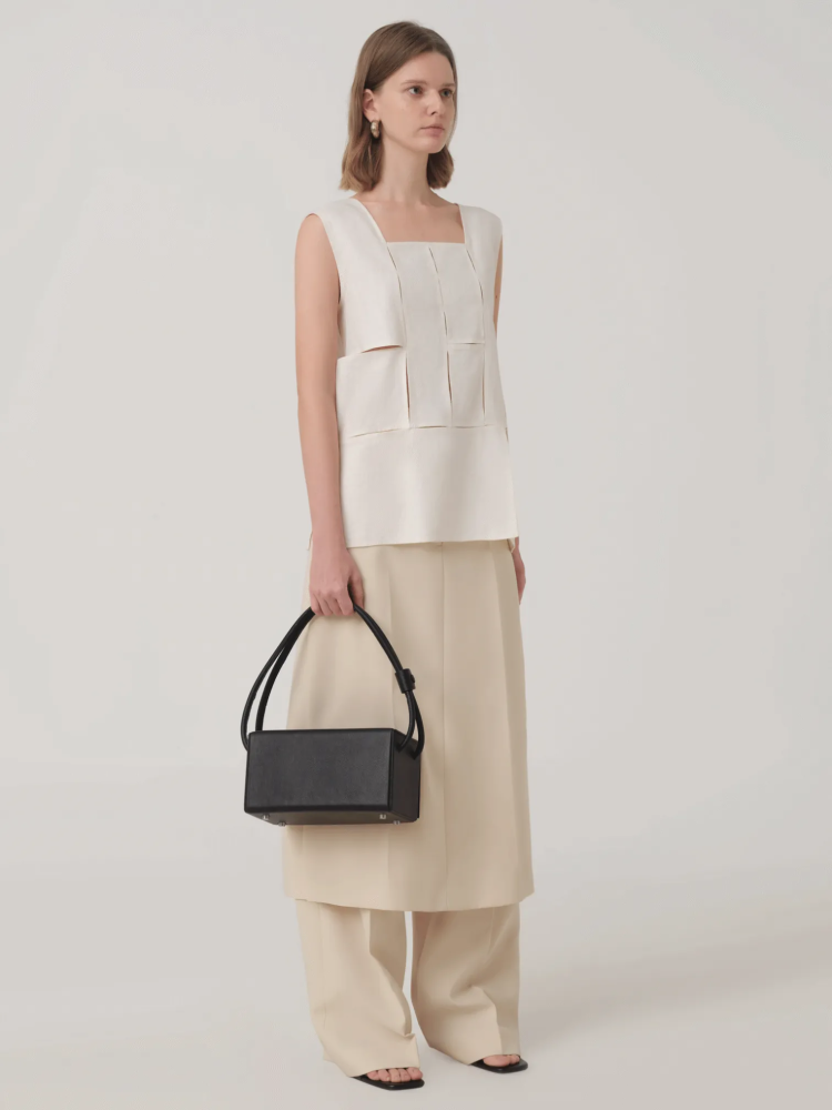 SLEEVELESS CUT-OUT LINEN BLOUSE