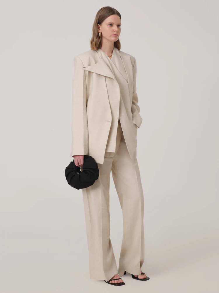 OVERSIZED SINGLE-BREASTED LINEN BLAZER IN IN BEIGE