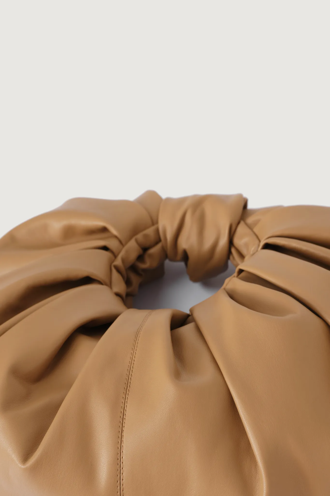 VEGAN LEATHER CROISSANT POUCH
