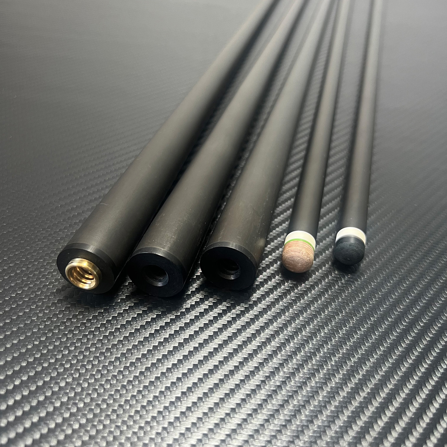 12.5mm Custom Low deflection carbon pool cue carbon cue stick  play carbon cue shaft