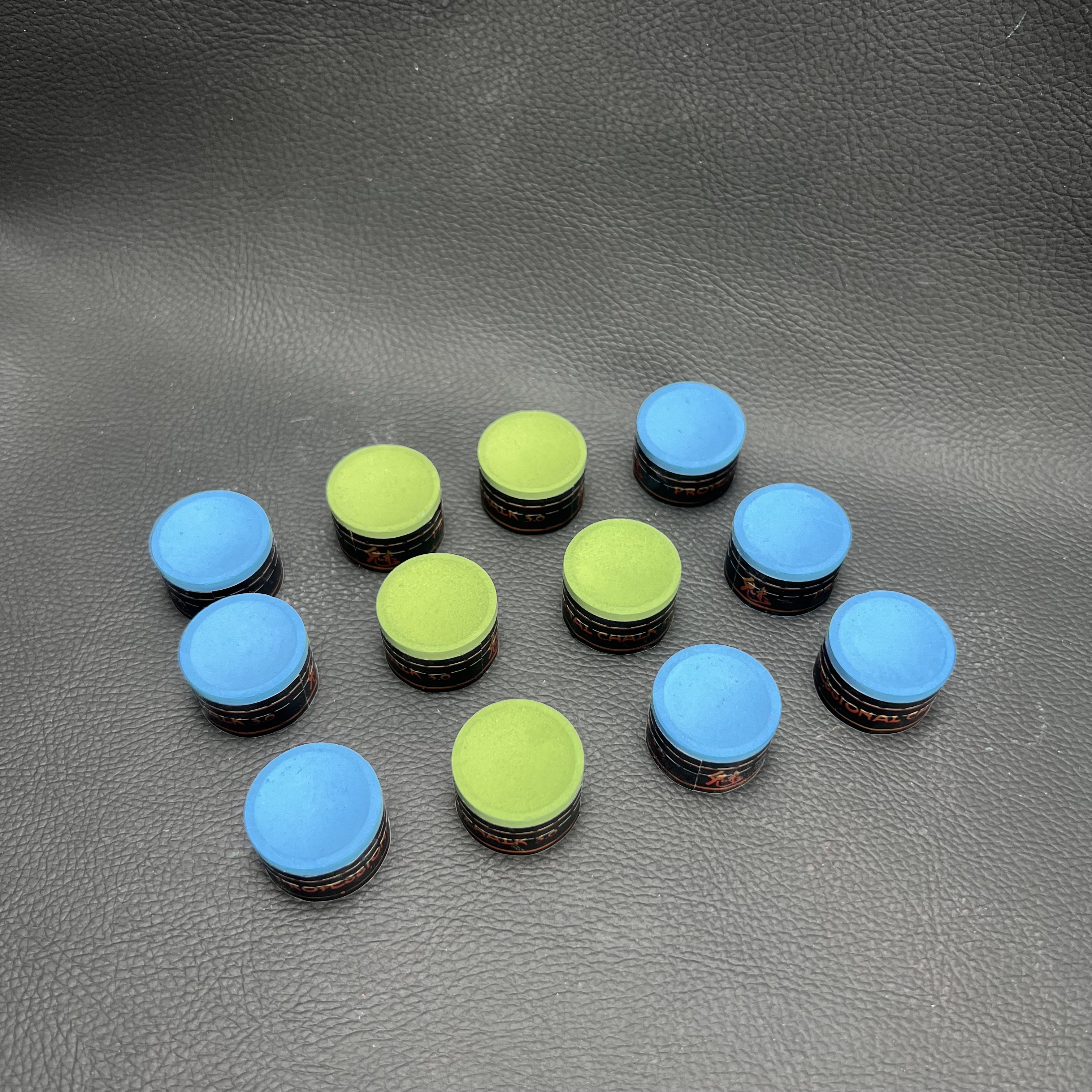 Professional level nice quality billiards pool cue chalks