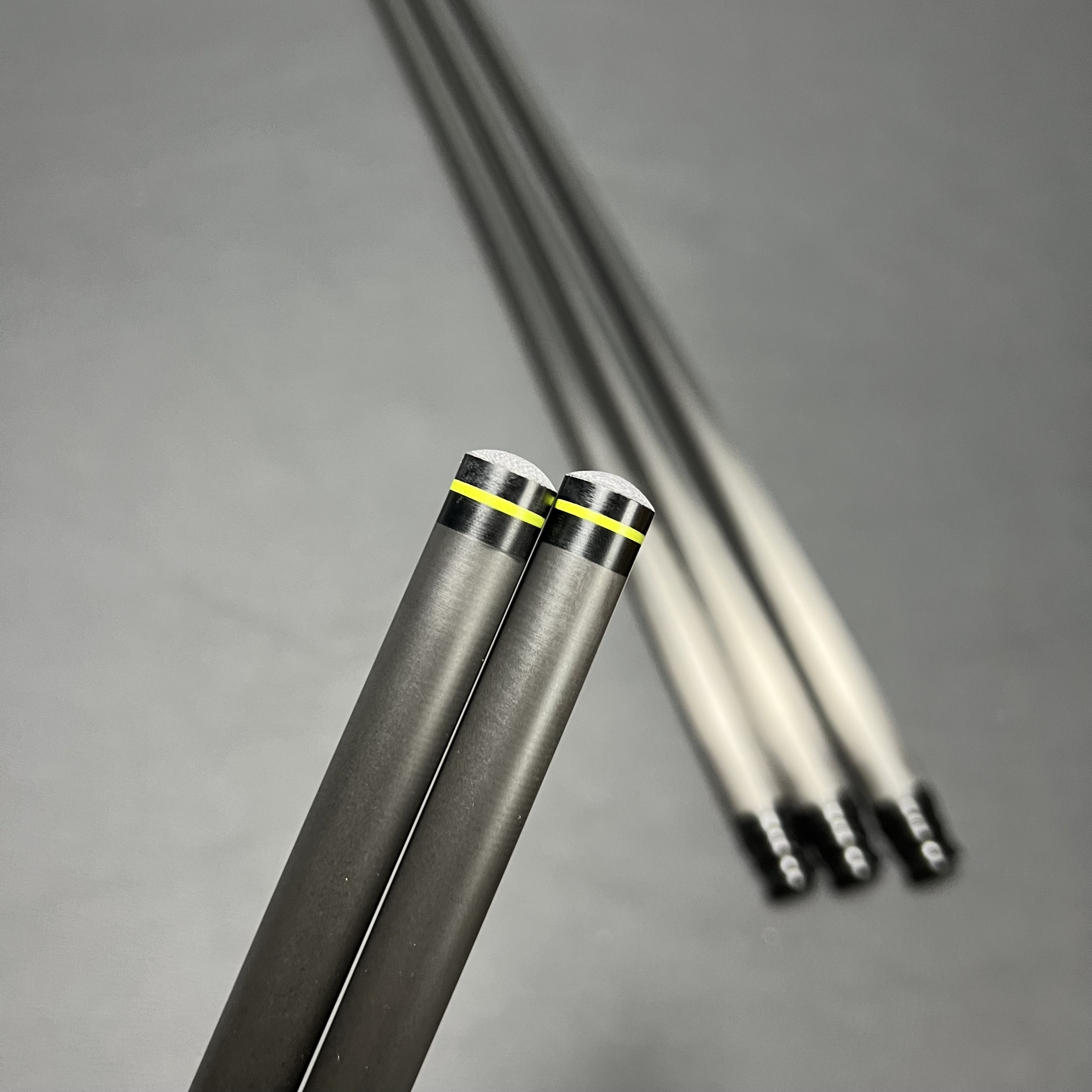 13.9 mm custom Low deflection break jump carbon cue shaft