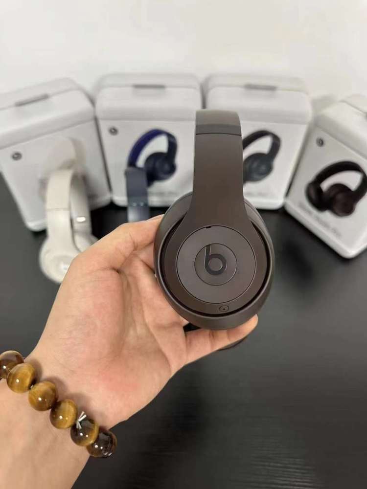 Beats Studio Pro
