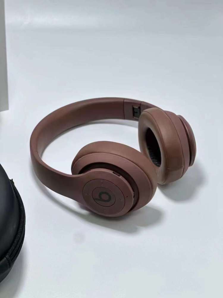 Beats Studio Pro