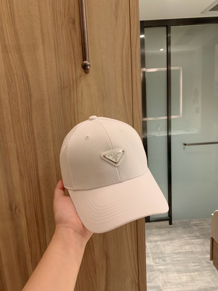 For more products and more pictures, please contact us via WhatsApp in the bottom right corner.