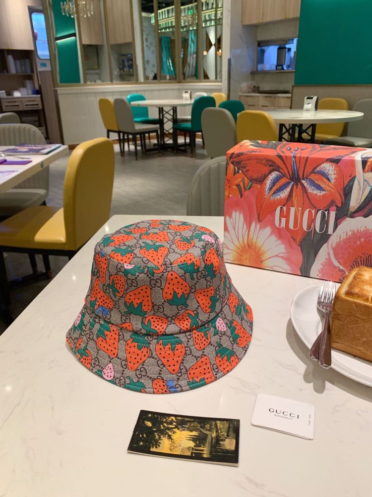 For more products and more pictures, please contact us via WhatsApp in the bottom right corner.