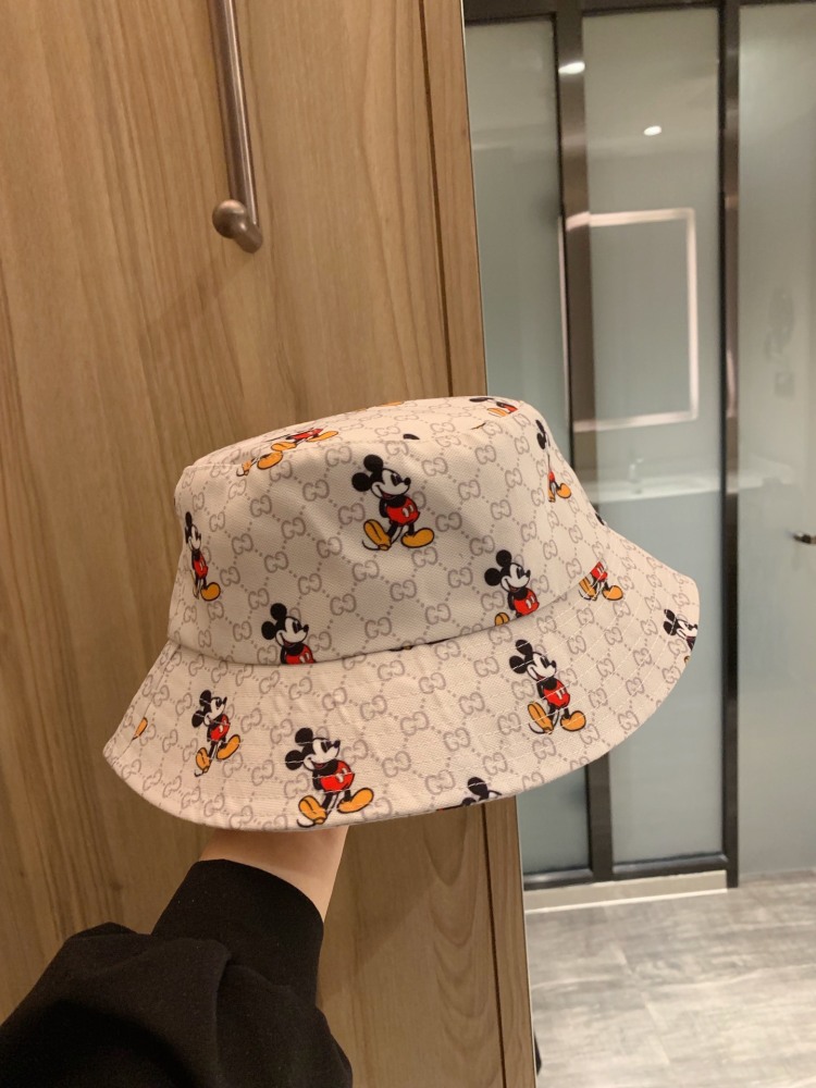 For more products and more pictures, please contact us via WhatsApp in the bottom right corner.