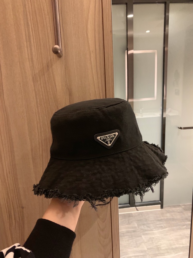 For more products and more pictures, please contact us via WhatsApp in the bottom right corner.