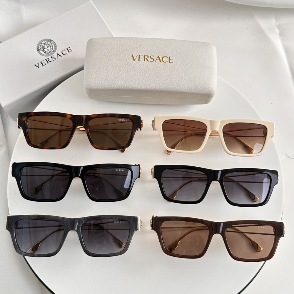 For more products and more pictures, please contact us via WhatsApp in the bottom right corner.