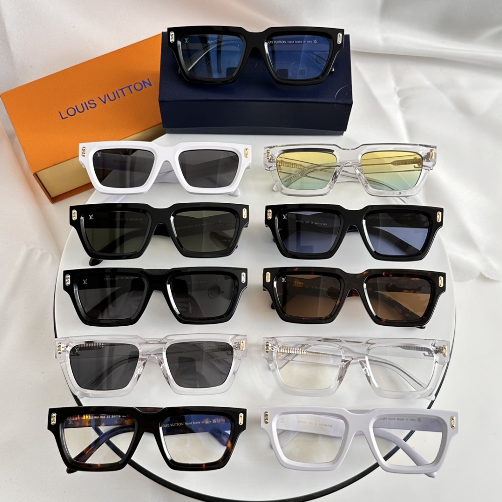 For more products and more pictures, please contact us via WhatsApp in the bottom right corner.