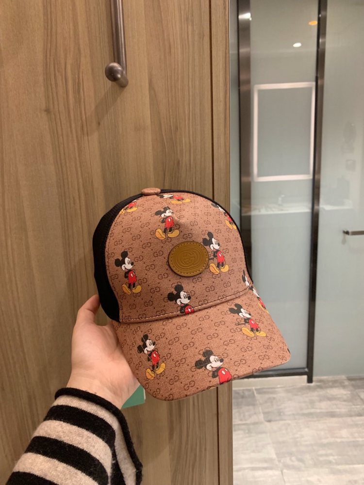 For more products and more pictures, please contact us via WhatsApp in the bottom right corner.