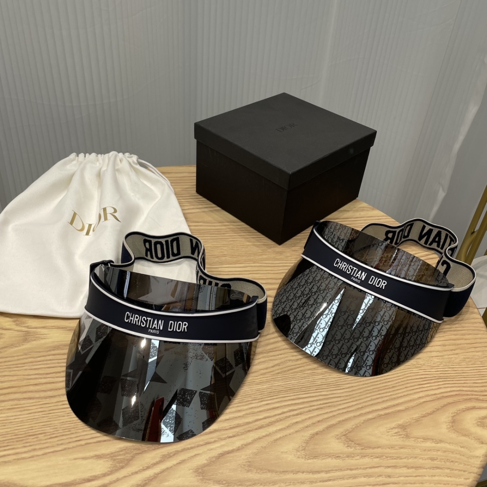 For more products and more pictures, please contact us via WhatsApp in the bottom right corner.