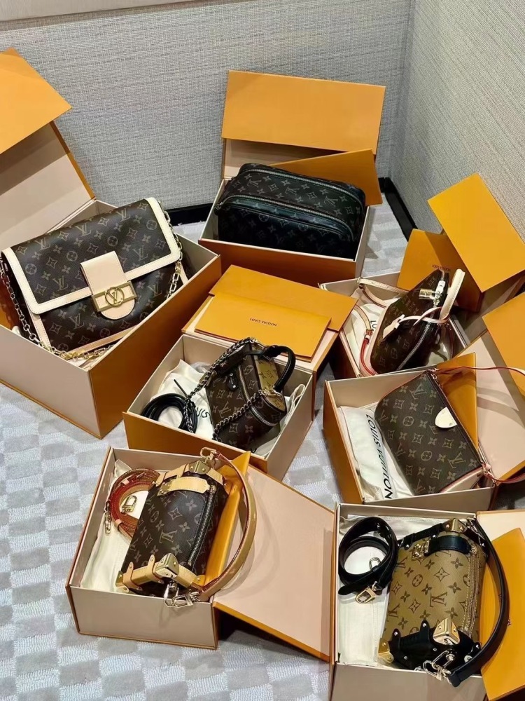 LV GUCCI Bags
