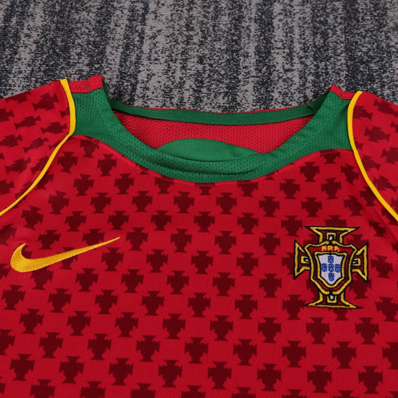 2004 PORTUGAL HOME KIDS KIT