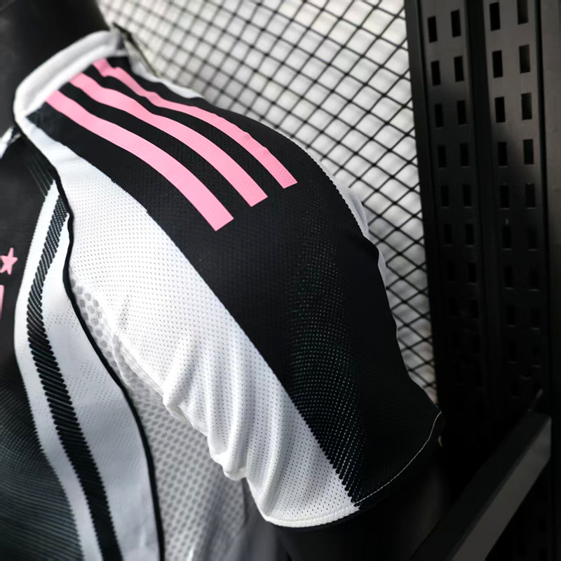 2025-26 JUVENTUS HOME PLAYER VERSION