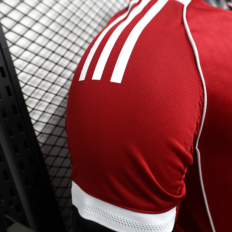2025-26 LIVERPOOL HOME PLAYER VERSION