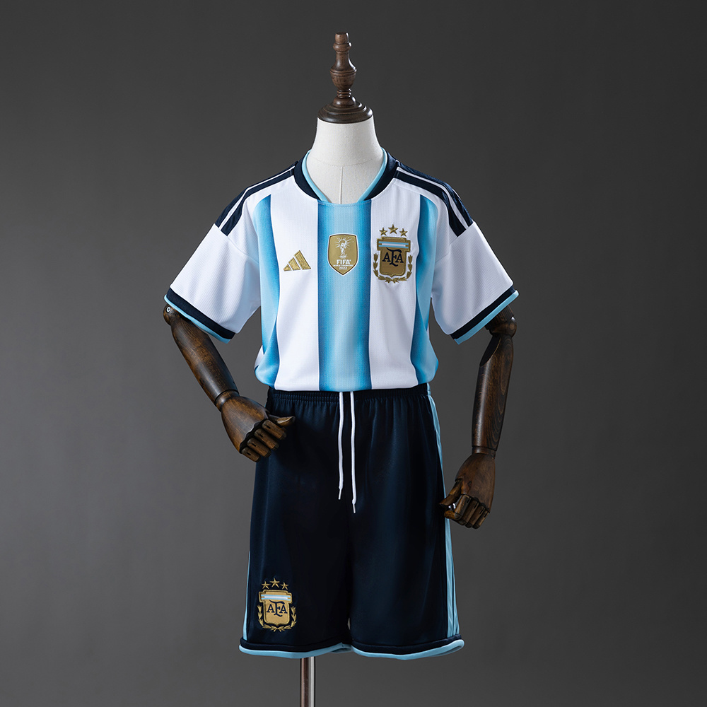 2026 ARGENTINA WORLD CUP HOME MEN AND KIDS KIT
