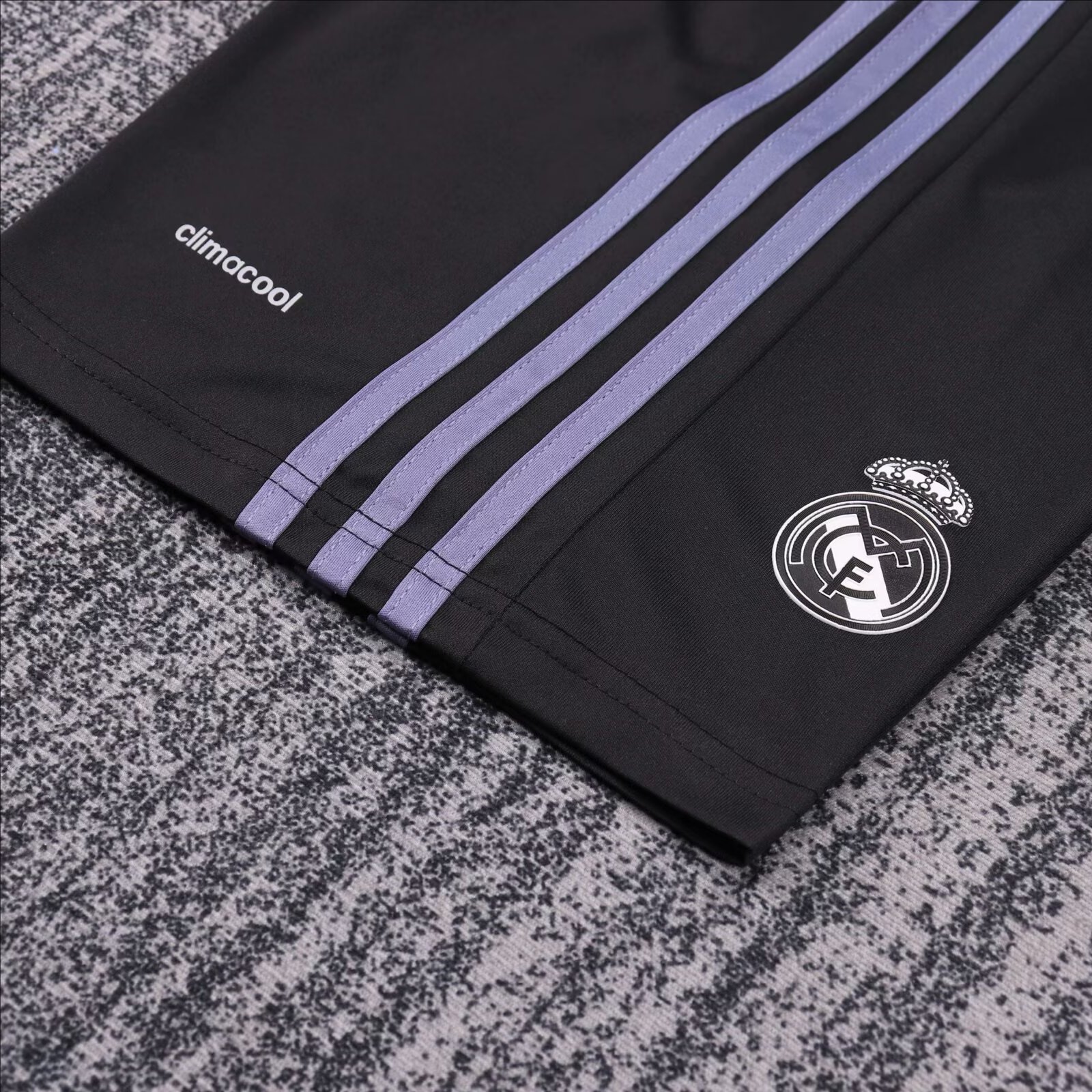 2016-17 REAL MADRID THIRD AWAY KIDS KIT