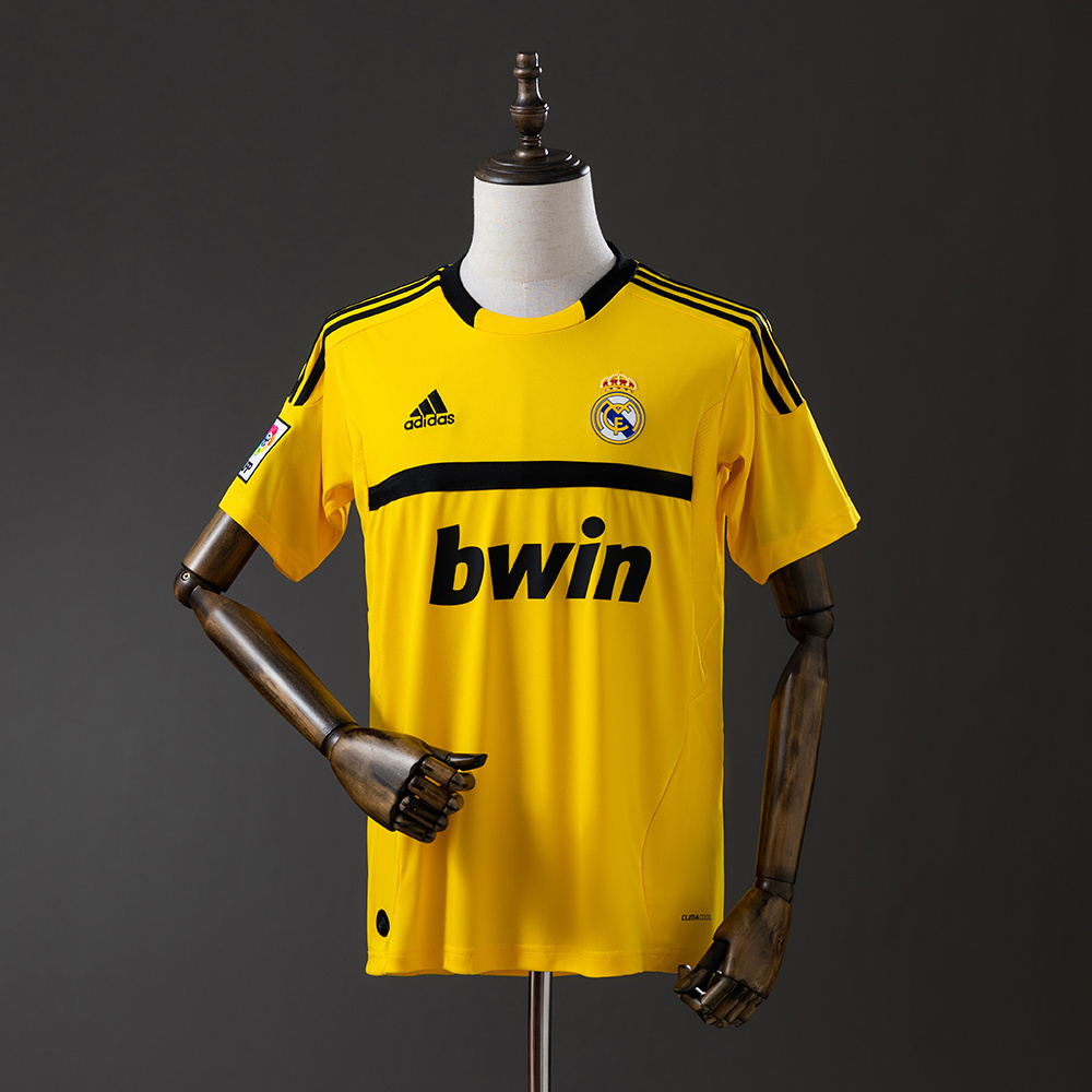 2011-12 REAL MADRID GOALKEEPER YELLOW